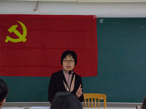 沈长霞进行培训